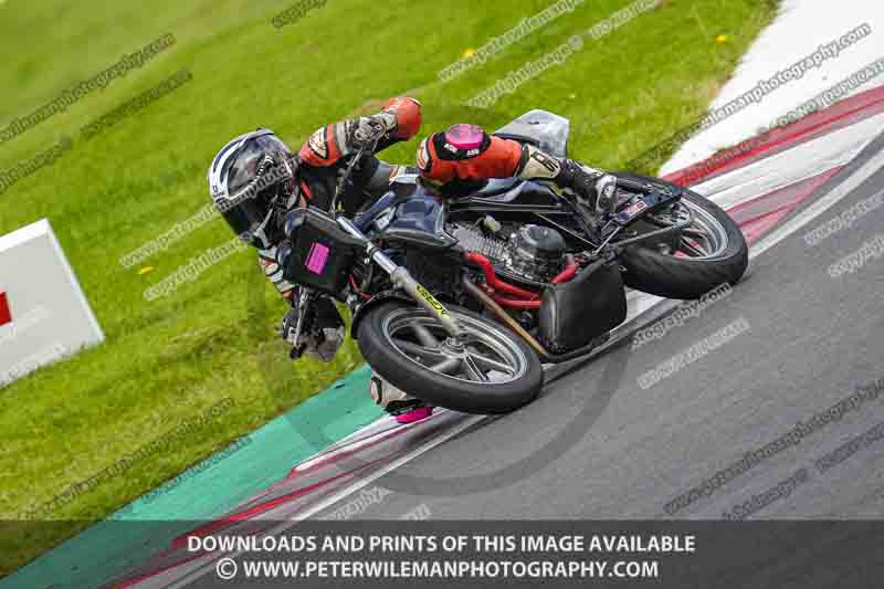 donington no limits trackday;donington park photographs;donington trackday photographs;no limits trackdays;peter wileman photography;trackday digital images;trackday photos